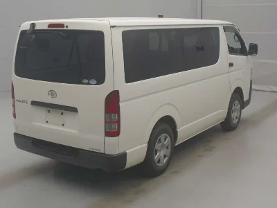 TOYOTA REGIUS VAN