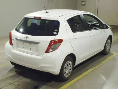TOYOTA VITZ
