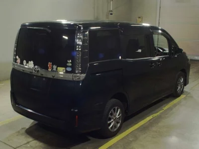 Статистика аукционов Toyota Voxy