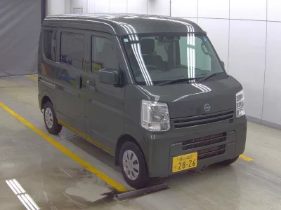 NISSAN CLIPPER VAN