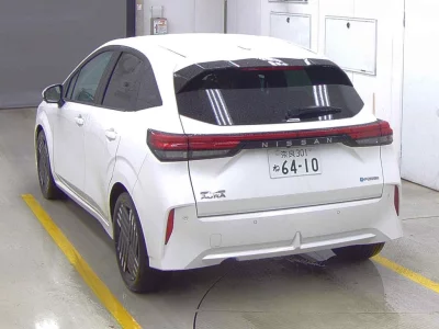 NISSAN AURA