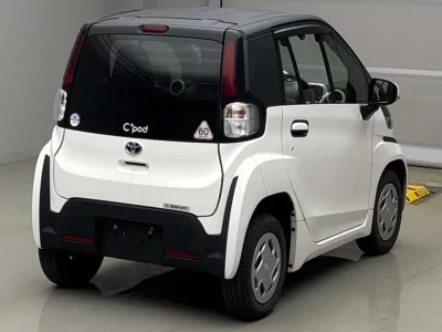 TOYOTA C+POD