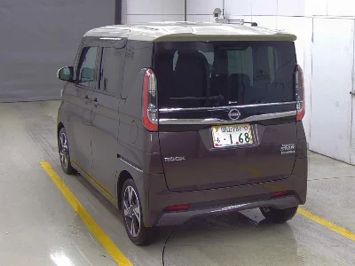 NISSAN ROOX