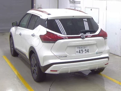 NISSAN KICKS
