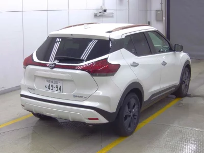 NISSAN KICKS