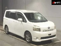 Цена авто Toyota Voxy с аукционов Японии, номер кузова ZRR70G, пробег 222 000, оценка 2