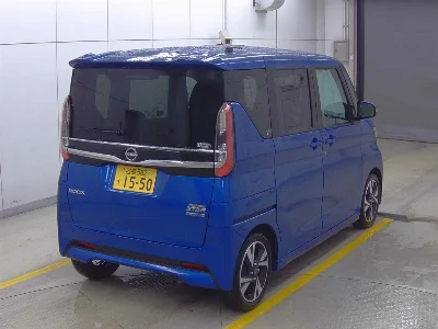 Статистика аукционов Nissan Roox