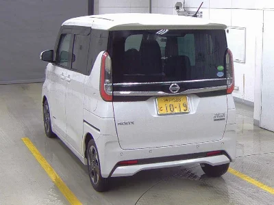 NISSAN ROOX