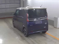 Цена авто Nissan Roox с аукционов Японии, номер кузова B44A, пробег 75 000, оценка 8