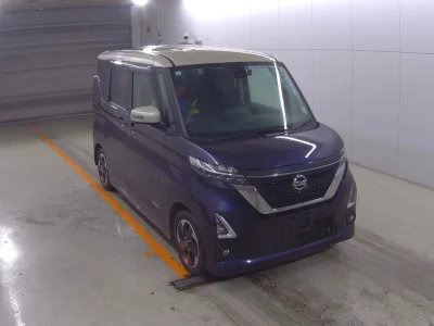 NISSAN ROOX