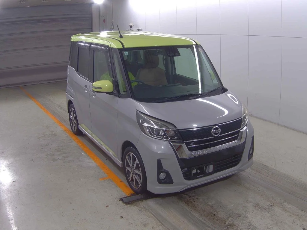 Nissan Dayz Roox 2017