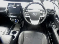 Цена авто Toyota Prius с аукционов Японии, номер кузова ZVW50, пробег 131 000, оценка 8