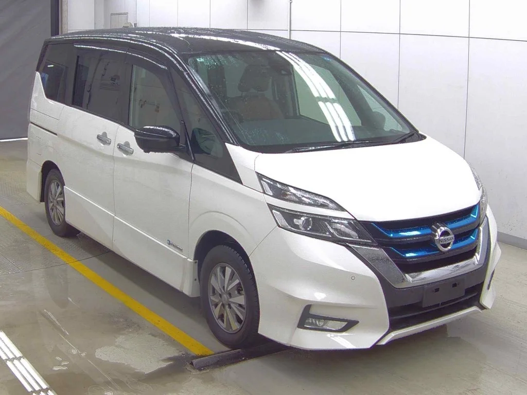 Nissan Serena 2018
