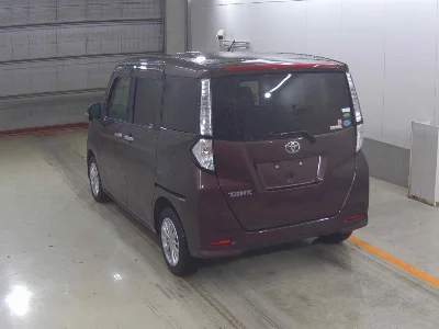TOYOTA TANK