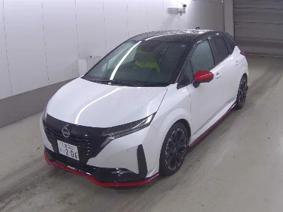 NISSAN AURA