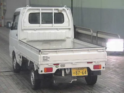 NISSAN CLIPPER TRUCK