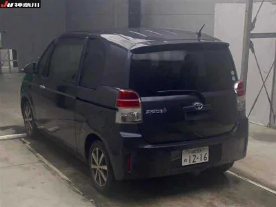 TOYOTA SPADE