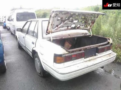 NISSAN BLUEBIRD