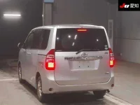 Цена авто Toyota Noah с аукционов Японии, номер кузова ZRR70G, пробег 199 000, оценка 2