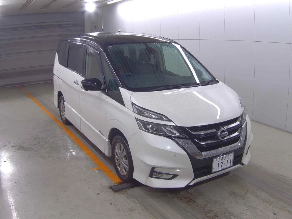 Nissan Serena 2018