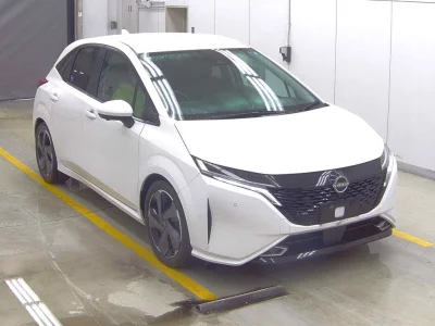 NISSAN AURA