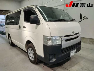TOYOTA REGIUS VAN