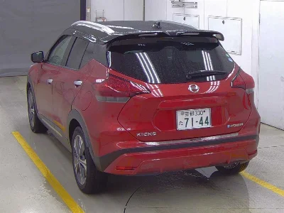 NISSAN KICKS
