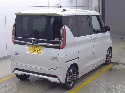 NISSAN ROOX