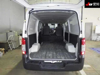 NISSAN NV350 CARAVAN
