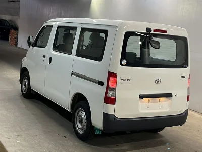TOYOTA TOWN ACE VAN