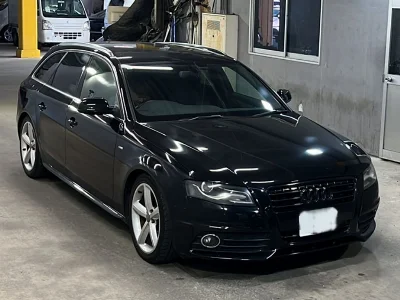AUDI A4 AVANTE