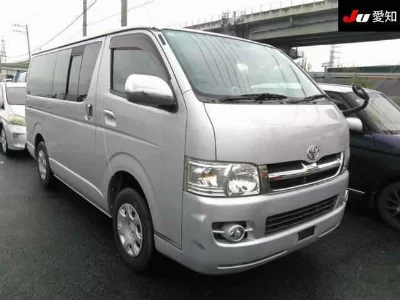 TOYOTA REGIUS VAN