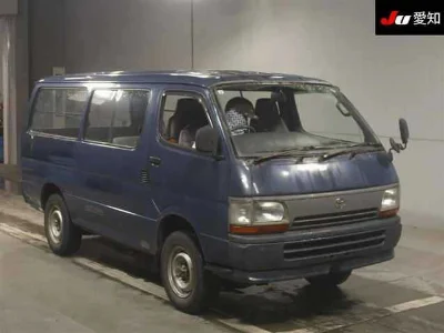 TOYOTA HIACE VAN