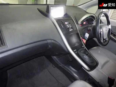 TOYOTA SAI