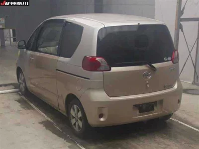 TOYOTA PORTE
