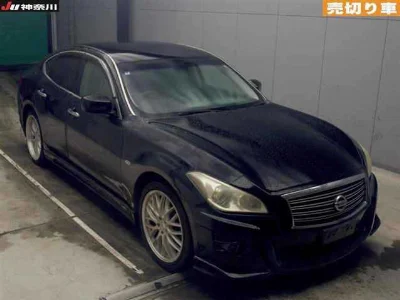 NISSAN FUGA