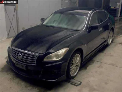 NISSAN FUGA