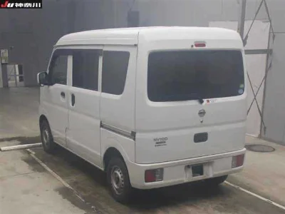NISSAN CLIPPER VAN