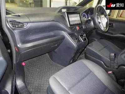 Статистика аукционов Toyota Noah