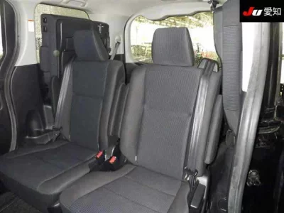 Статистика аукционов Toyota Noah