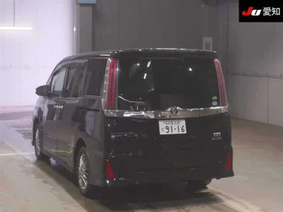 Статистика аукционов Toyota Noah