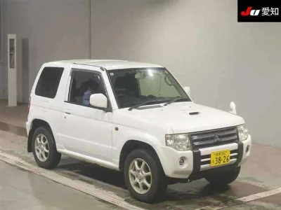 MITSUBISHI PAJERO MINI