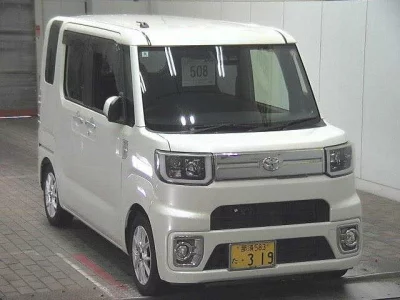 TOYOTA PIXIS MEGA