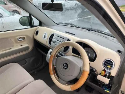 SUZUKI MRWAGON