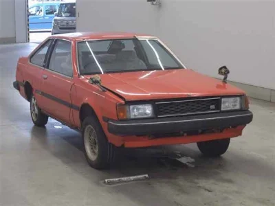TOYOTA CARINA