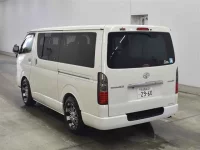 Цена авто Toyota RegiusAce с аукционов Японии, номер кузова KDH201V, пробег 127 000, оценка 8