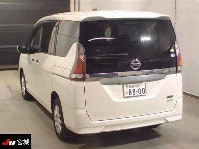 NISSAN SERENA