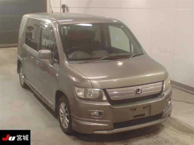HONDA MOBILIO SPIKE