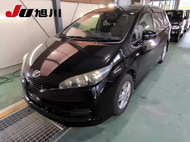 Toyota Wish  с аукциона в Японии