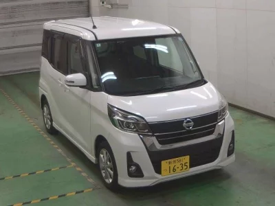 NISSAN DAYZ ROOX